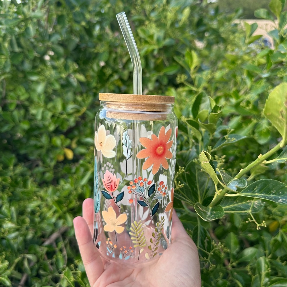 Hand Made Floral Glass Tumbler with Bamboo Lid & Glass Straw